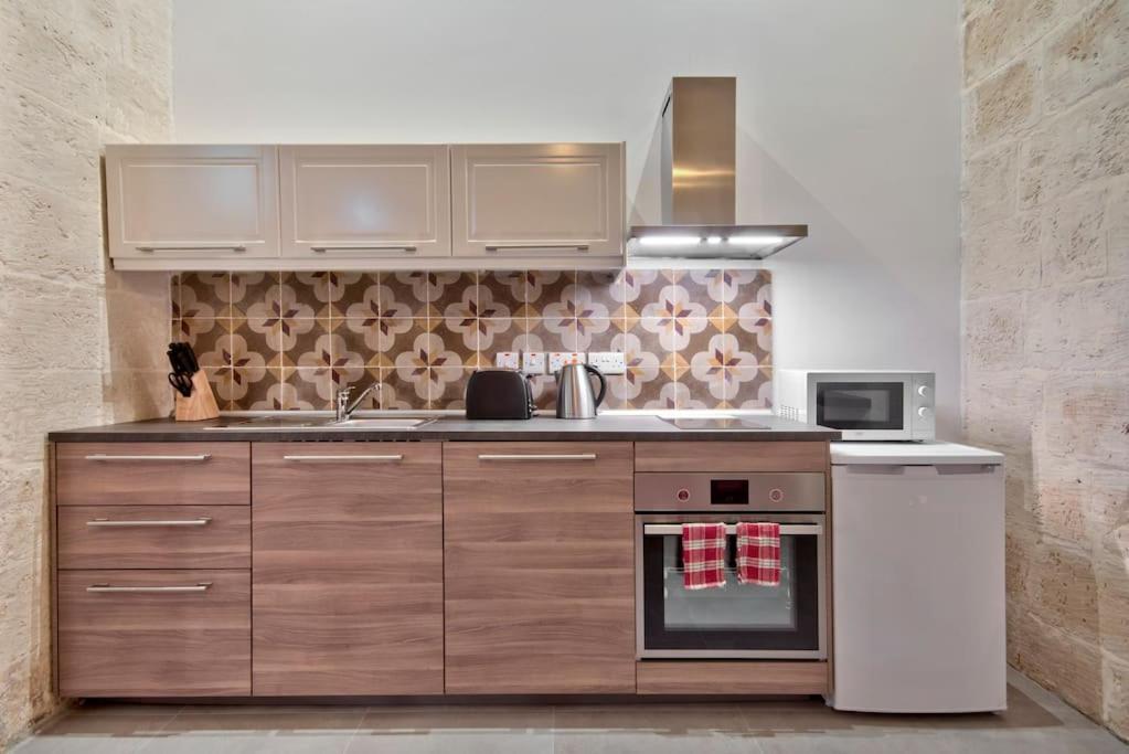 Vallettastay Old Lodge Apartment 2 מראה חיצוני תמונה